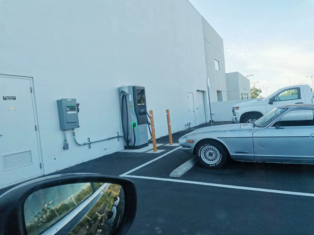 INJET EV Fleet Solutions Grid Battery Powered Level 3 DC Fast Charging Commercial DC EV Charging Station New