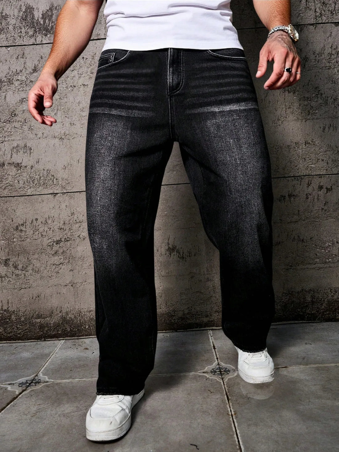 Men’s Vintage Black Washed Distressed Wide-Leg Jeans