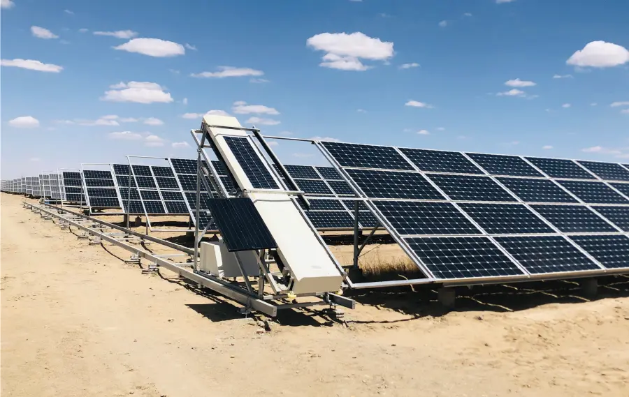 New Solar Panel Cleaning Equip with Lithium Battery for Solar PV System