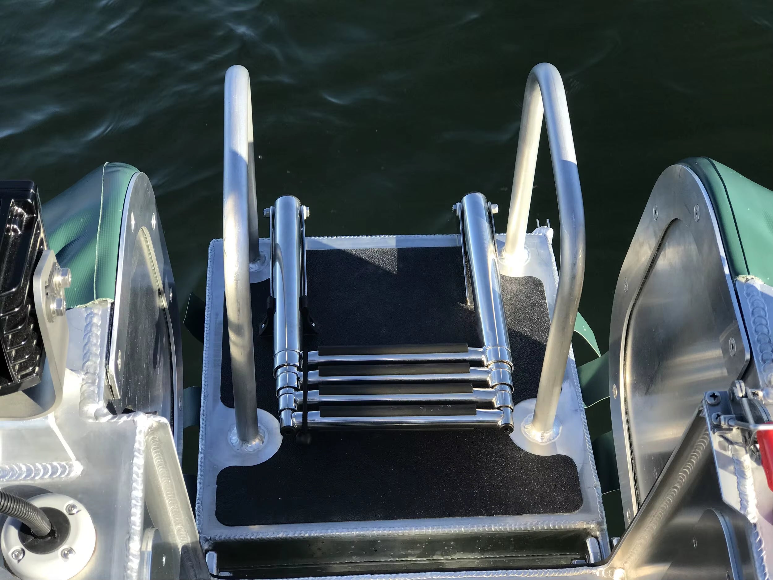 Luxury Unique Aluminum Fishing Offshore Cabin Boat Speed Patrol Boat