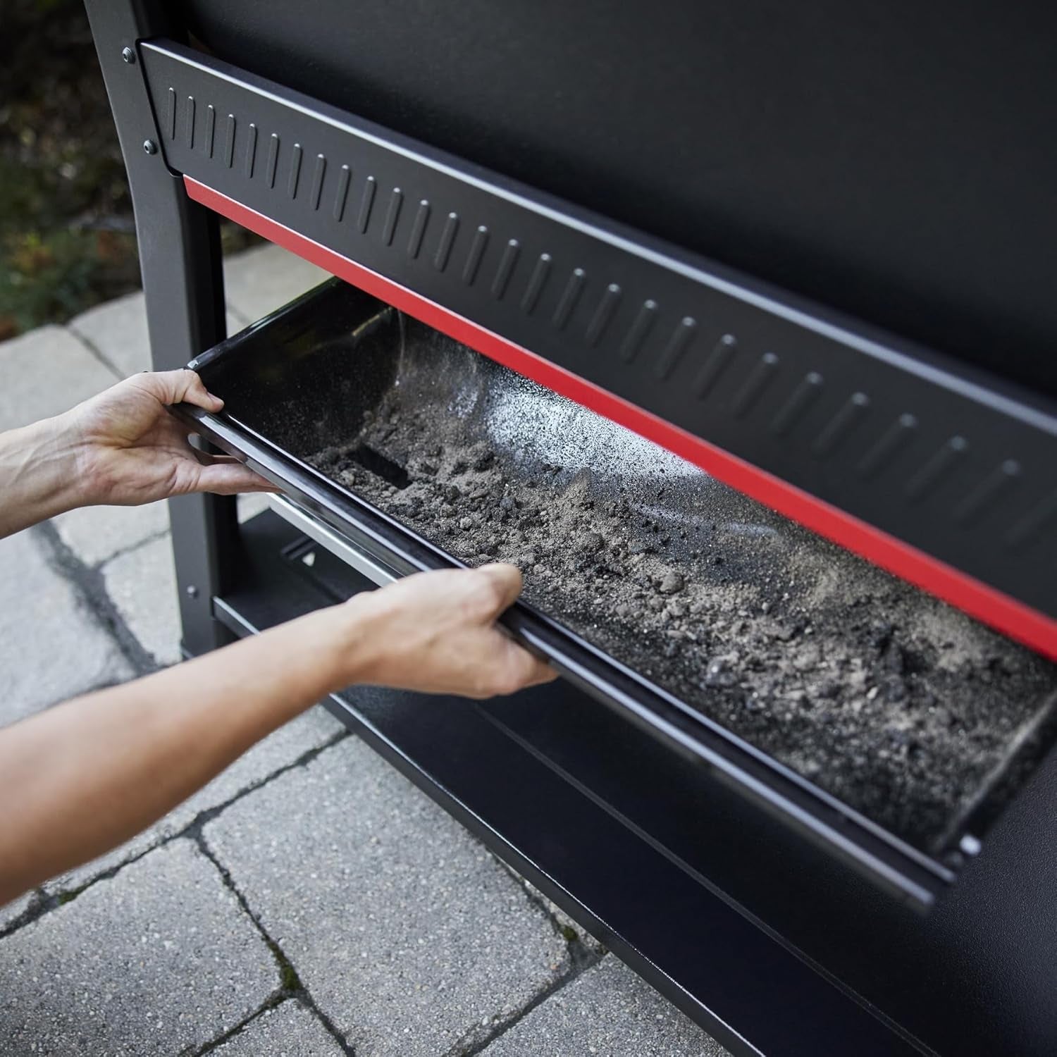 Searwood™ XL 600 Wood Pellet Smoker Grill, 36 Inches – Wi‑Fi & Bluetooth‑Enabled Outdoor Grill for Smoking, Searing, Rapid React PID & Cooking up to 600°F, Black