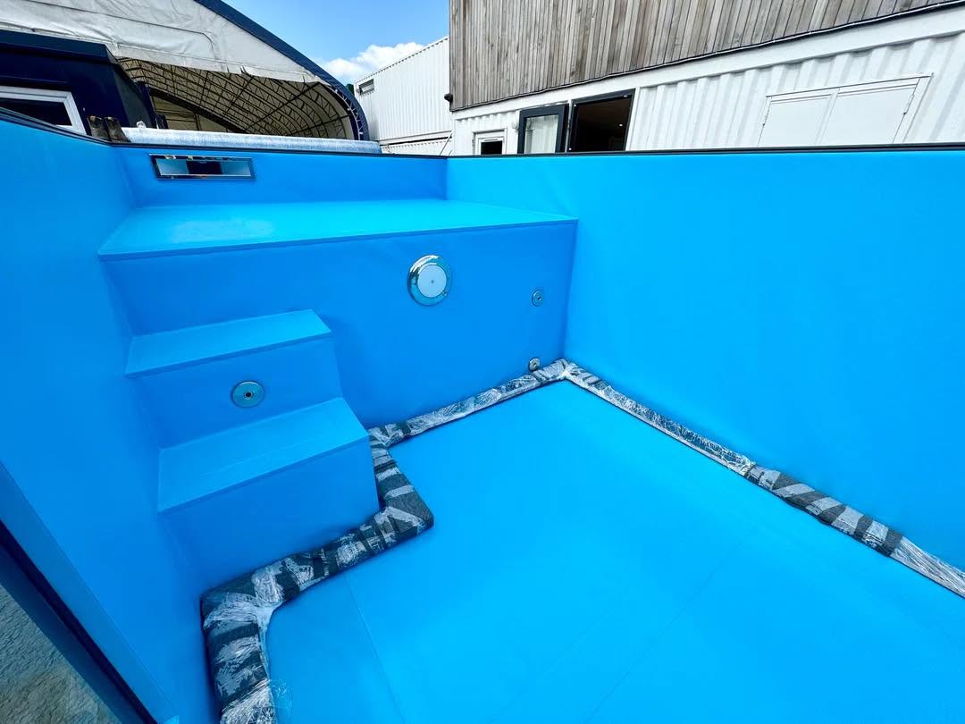 New 20ft Fiberglass Container Swimming Pool - Deep Moveable Dive Training Pool