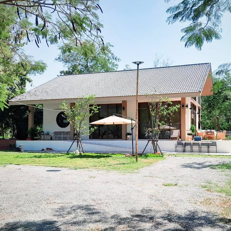 Modern Estate Office Home Holiday Resort - Waterproof Wooden Log Cabin Lodges