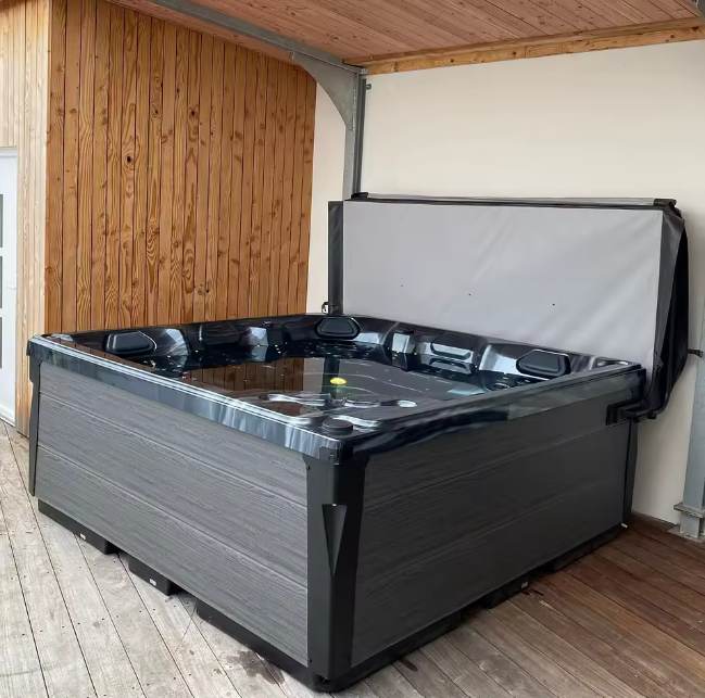 Luxury Outdoor Swimming Massage Spa HotTub with Hydrotherapy Jets