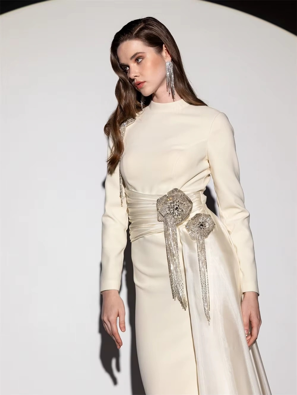 Modern Style Women High Collar Wedding Party Dress