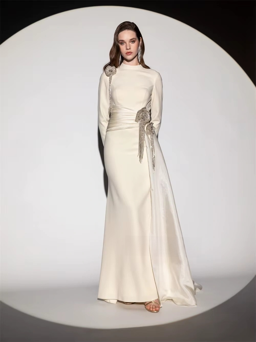 Modern Style Women High Collar Wedding Party Dress