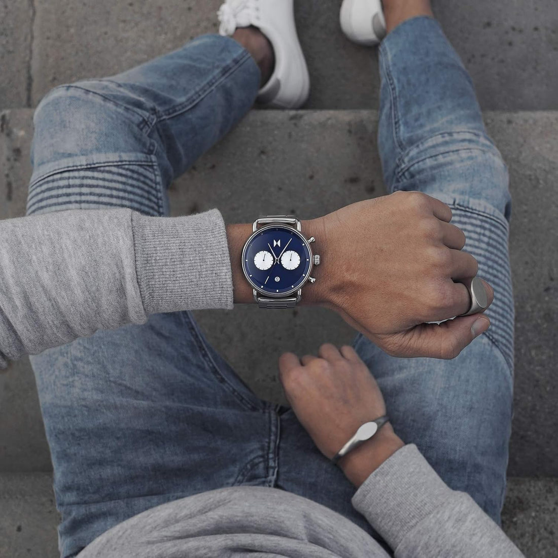 Mens Blacktop Watch Modern Wristwatch