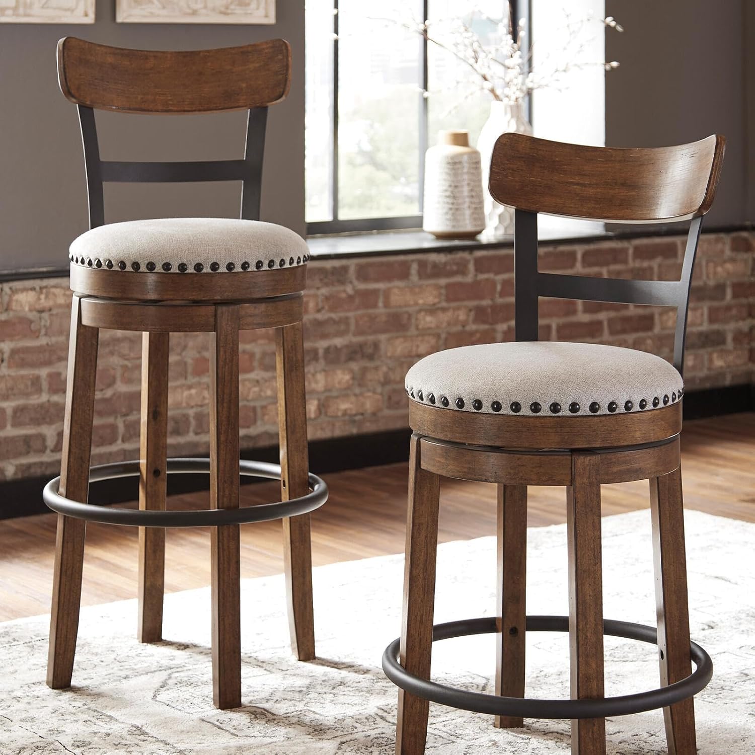 Bar Stool with 360° Swivel Seat – Cushioned Kitchen Island Stool, Wood & Metal Frame Counter Height Seating