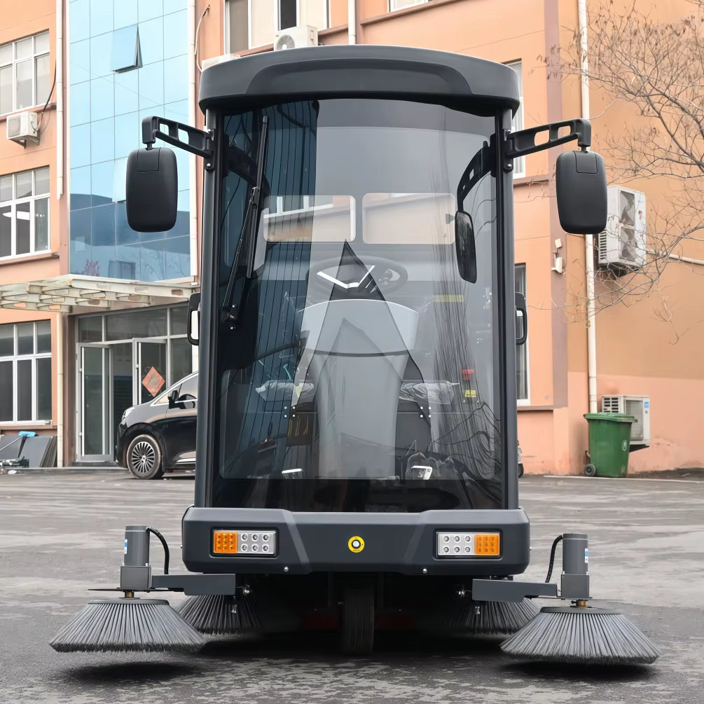 Industrial Ride on Electric Vacuum Floor Clean Sweeper Street Cleaner Floor Sweeper with High Pressure Water Gun