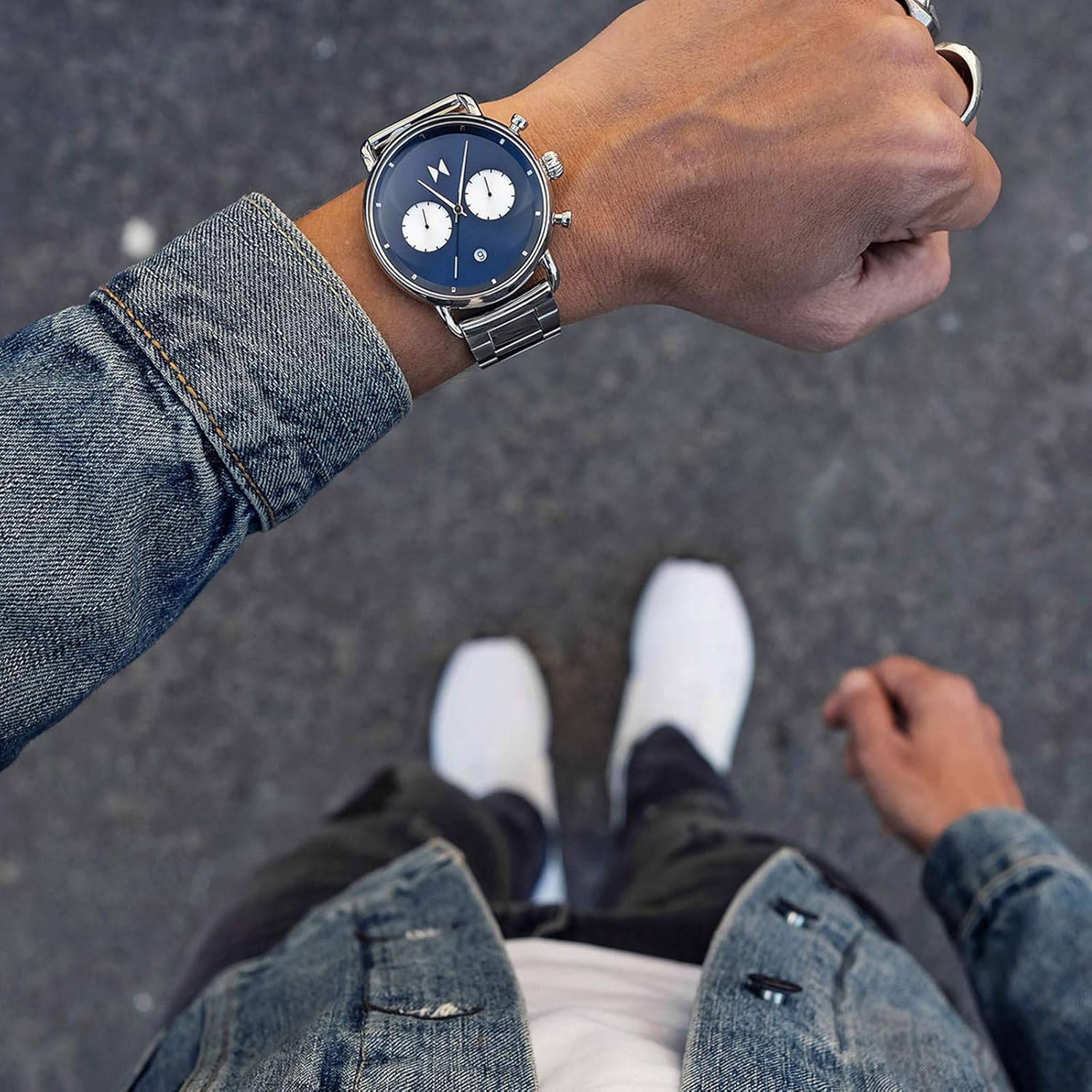 Mens Blacktop Watch Modern Wristwatch