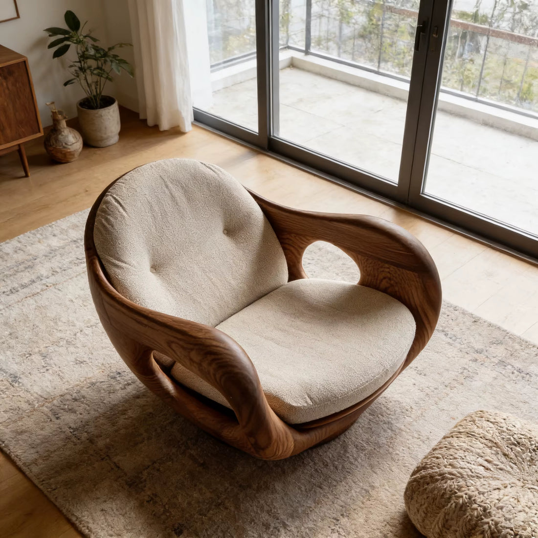 Mid Century Style Solid Wood Curved Leisure Chair Rotatable Base Custom Fabric Color Living Room Showroom Single Sofa Chair
