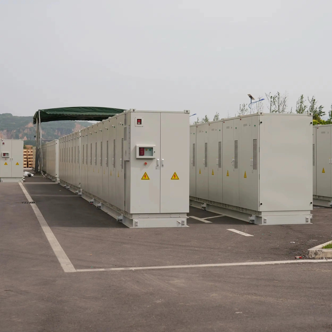 All-in-One Hybrid Solar Energy Storage System 100kW/215kWh - CE & UL Certified