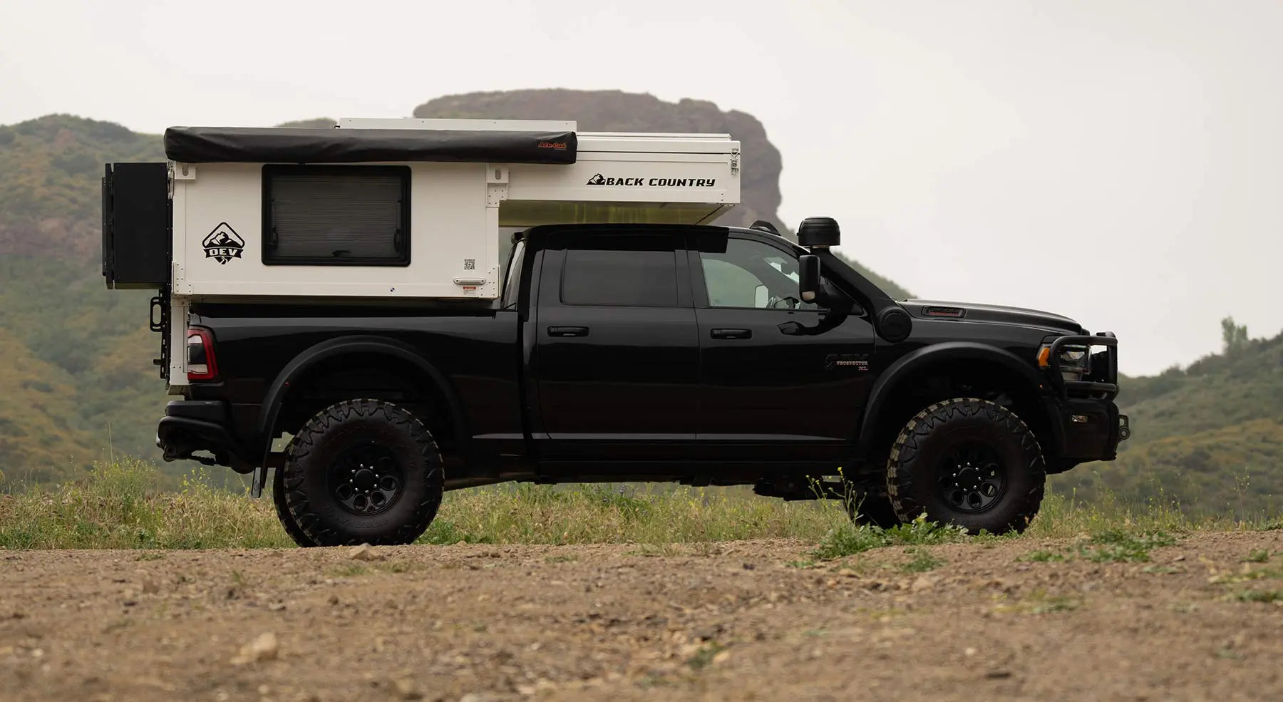 Vintage Off-Road Caravan, RV Australian-Style Pickup Truck Camper