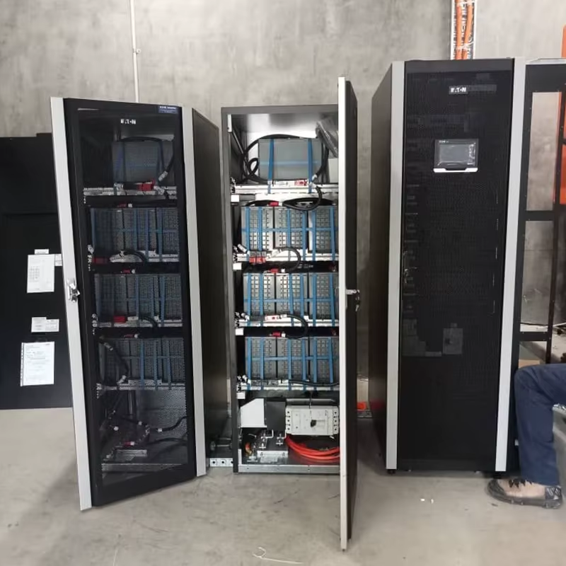 Premium Eaton Rechenzentrums-USV 93PR-Serie 15 kW - 80 kW 380/400/415 V