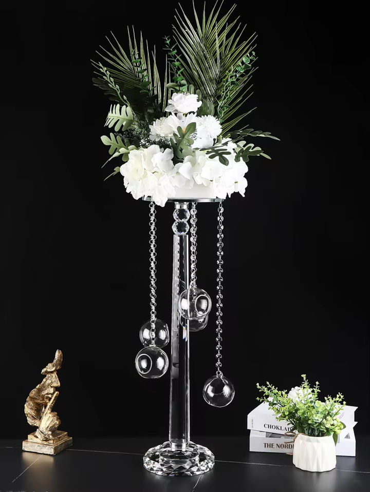 Exquisite Crystal Candlestick Centrepiece for Luxury Banquets