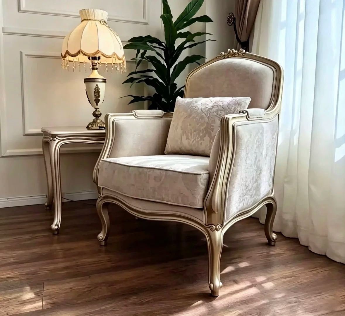 Modern Home French Solid Wood Luxury Sofa, Champagne Gold Interior Furniture