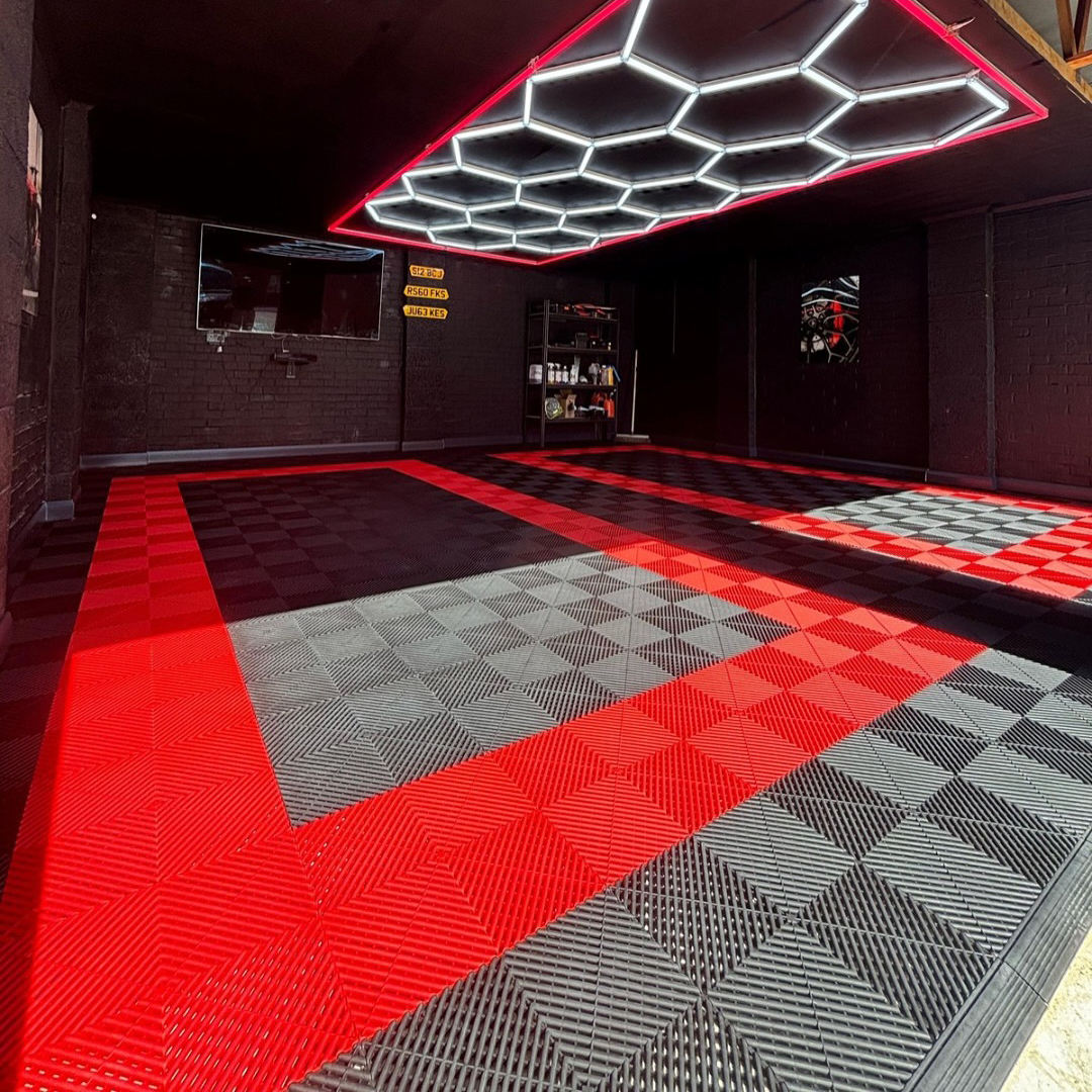 Modern Car Garage: Prefabricated Steel Carport, Multi-Vehicle Parking Shed