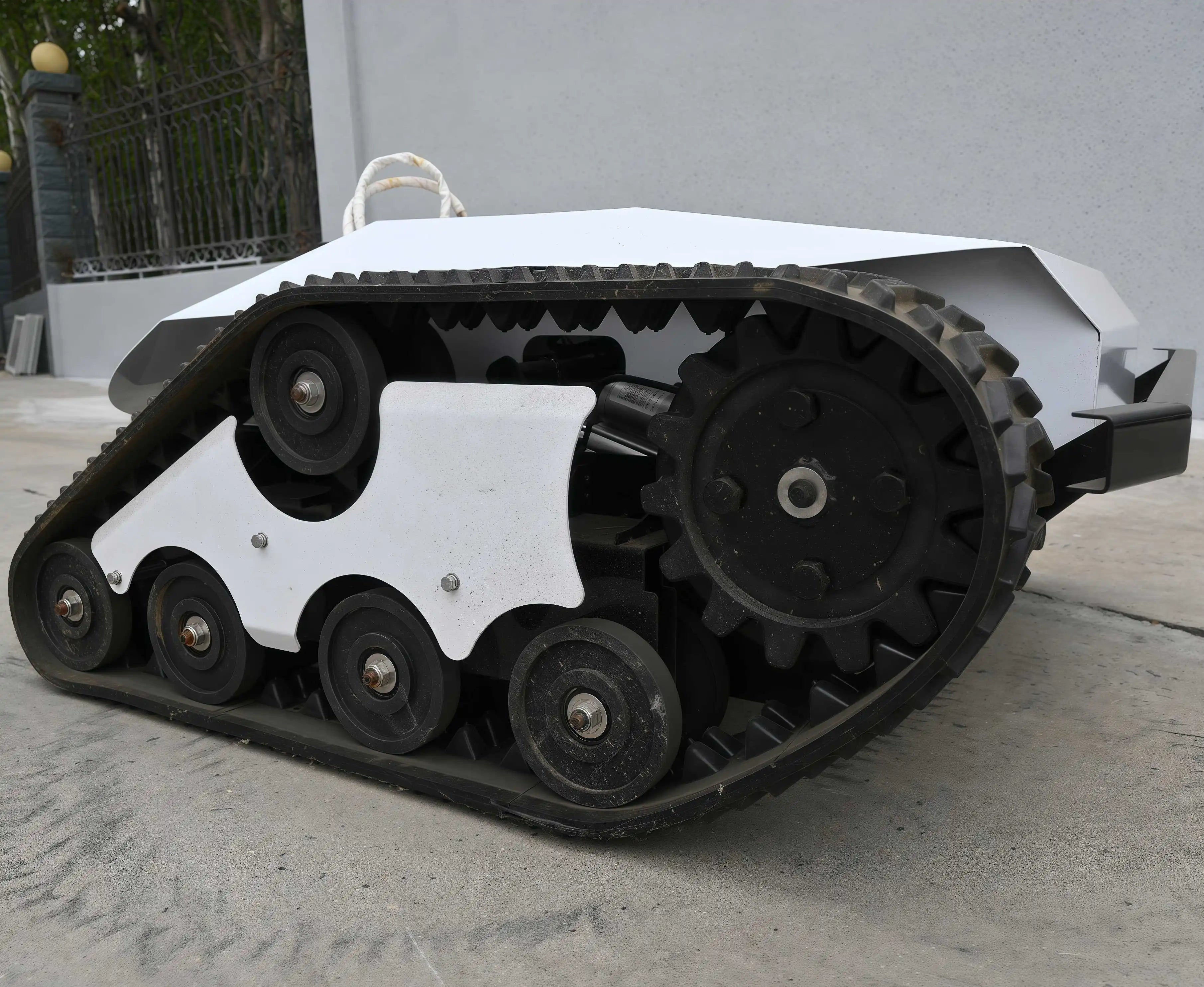 Fast Stock Delivery Flail Lawn Mower Zero Turn Robot Self Propelled Remote Lawn Mowers for Grass Cutting
