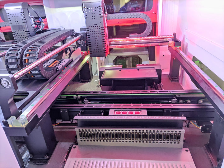 HWGC HW-DSQ800-120F with CE Certificate Double Sided SMT Assembly LED Chip Mounter Machine Vision BGA Pick and Place Machine