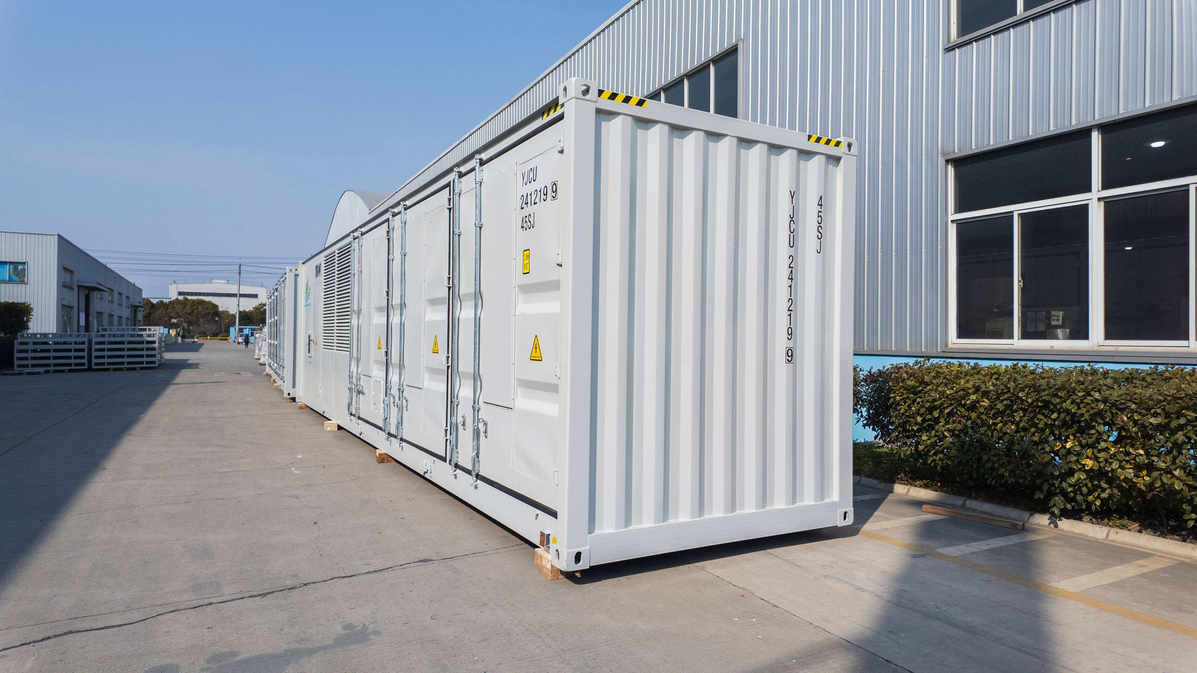 Modern 1MW Lithium-Ion Energy Storage System - Liquid-Cooled