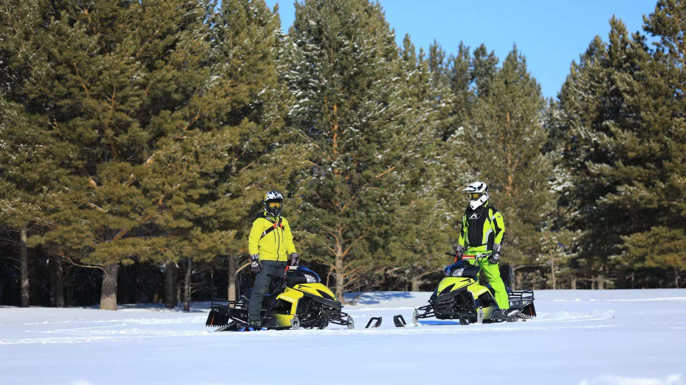 New 200cc Tracked Snowmobile | Winter Outdoor Recreation Vehicle for Snow Resorts
