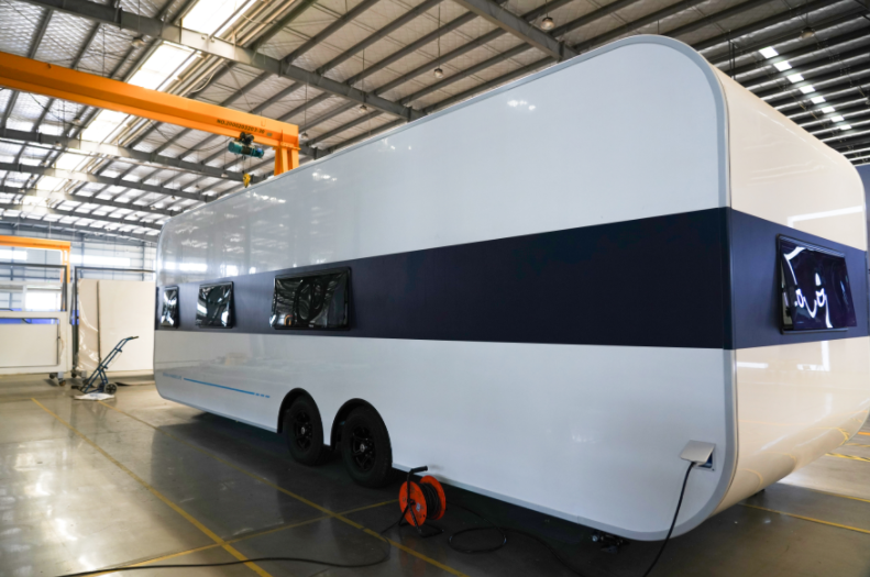 Luxury Prefab Mobile Camper House – Container RV Camping Caravan & Amenities