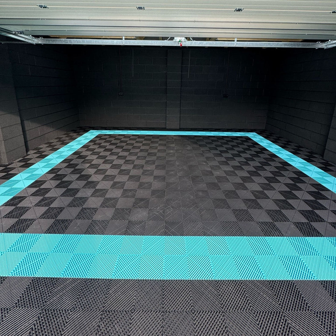 Modern Car Garage: Prefabricated Steel Carport, Multi-Vehicle Parking Shed