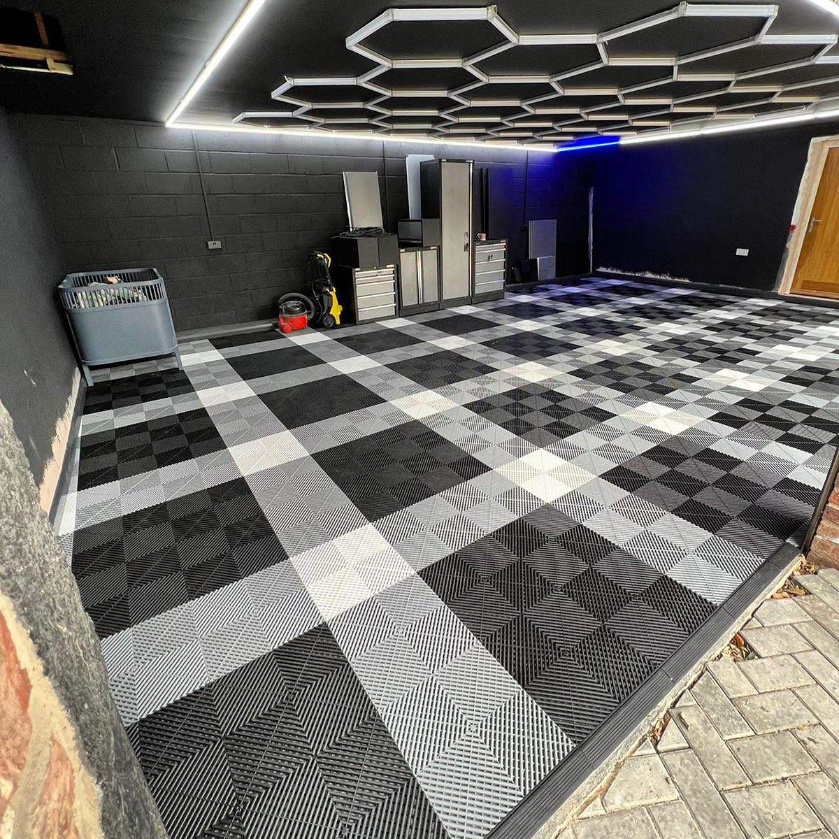 Modern Car Garage: Prefabricated Steel Carport, Multi-Vehicle Parking Shed