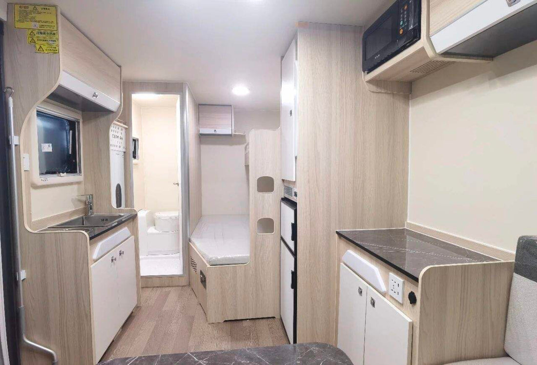 New Luxe Camping OEM RV Motorhome 4 Person Camper Trailer