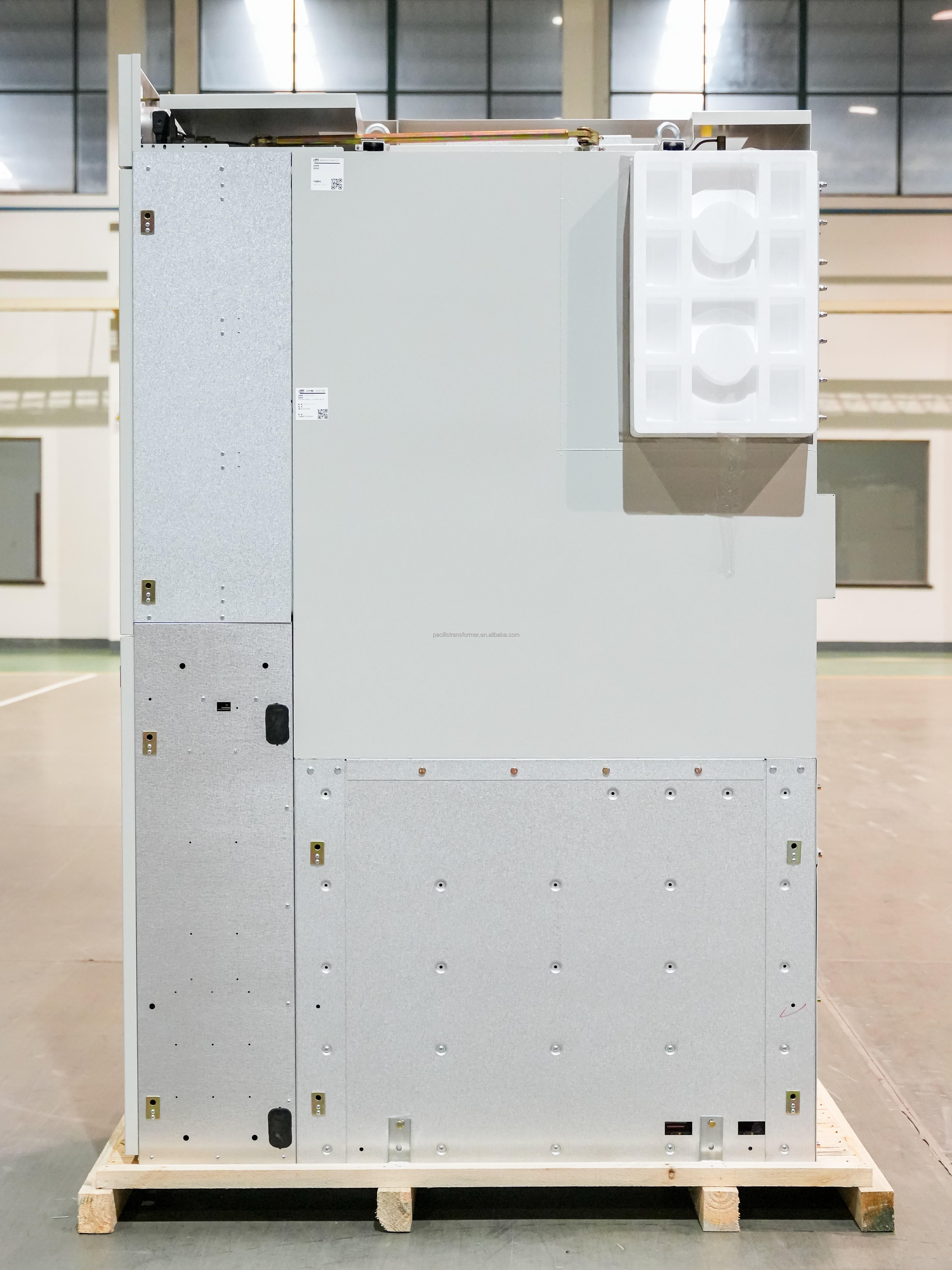 CE Certified 2×27.5kV Switchgear - High-Quality SF6 Gas Insulated Railway Switchgear