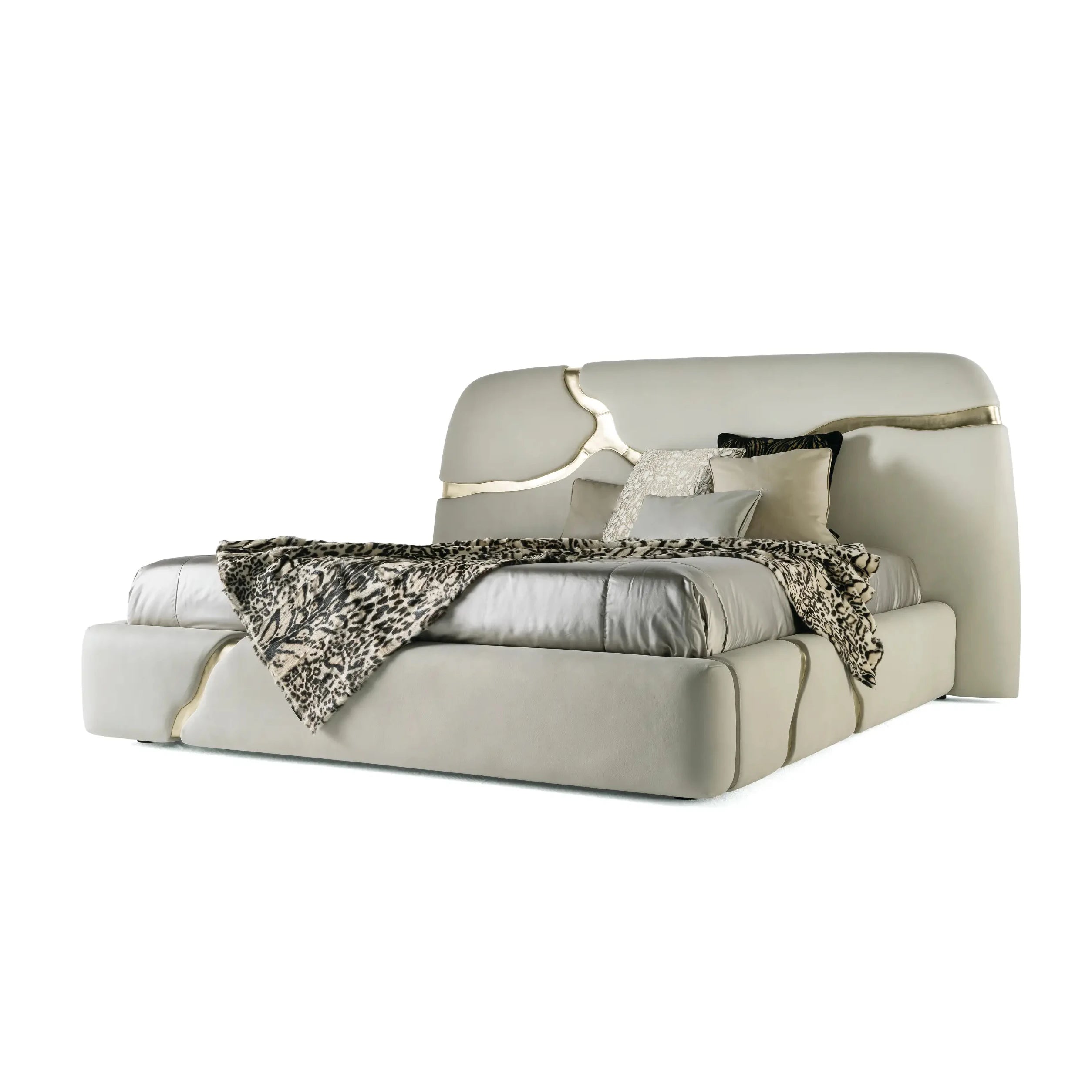 New High End Italian Leather Upholstered Luxury Bed 