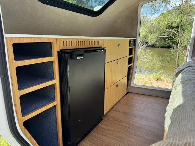 Premium Camper Trailer Caravan 1-3 Person Travel Trailer with Lavatory