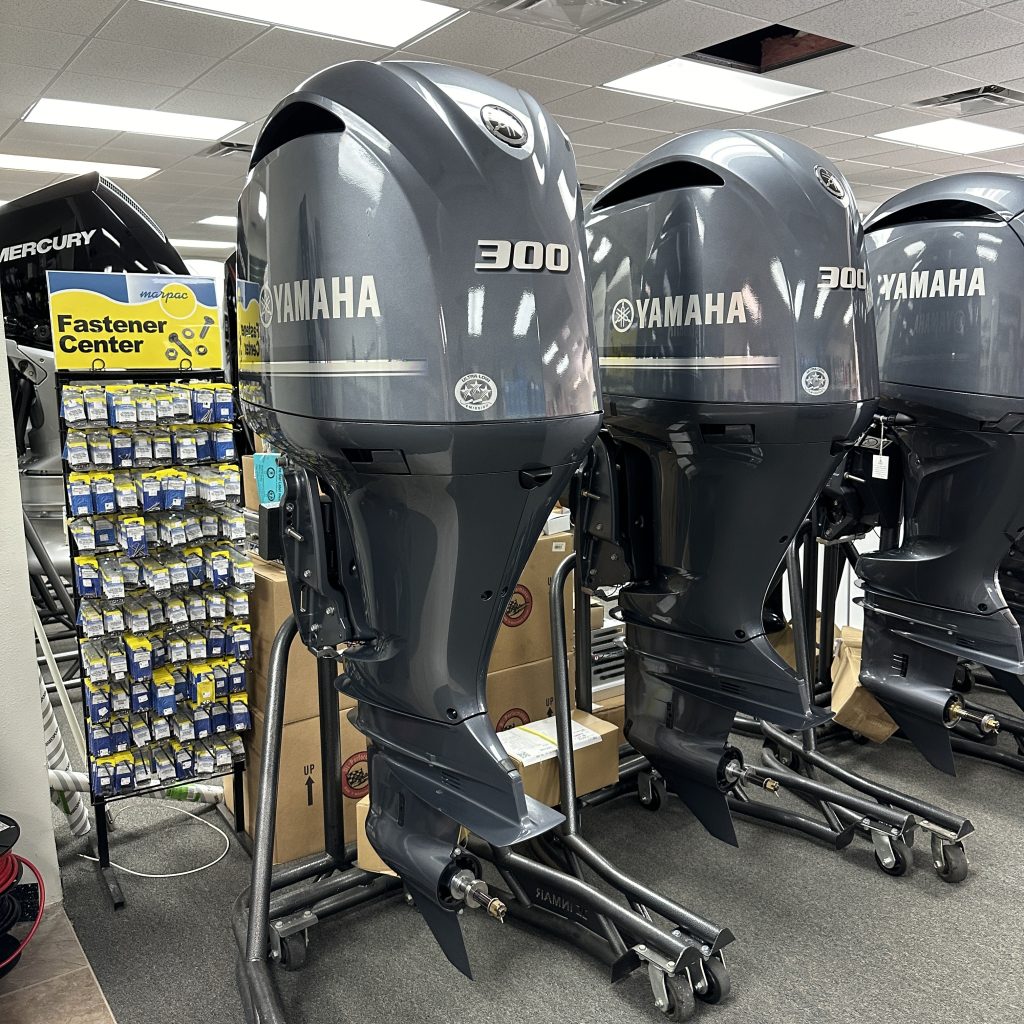 Moderner Yamaha Hochleistungs-Außenborder 4-Takt Bootsmotor - Original OEM
