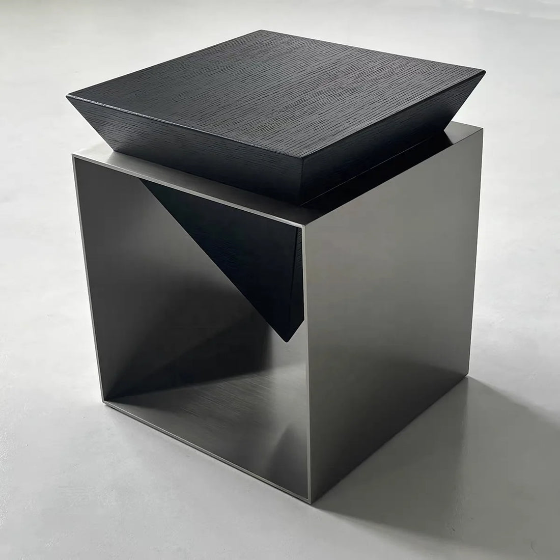 New Creative Sofa Corner Table with Solid Wood Top (High-End Coffee Table)