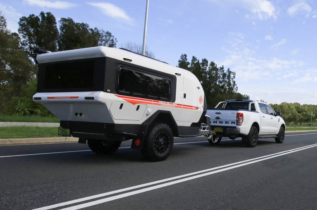 Premium Camper Trailer Caravan 1-3 Person Travel Trailer with Lavatory