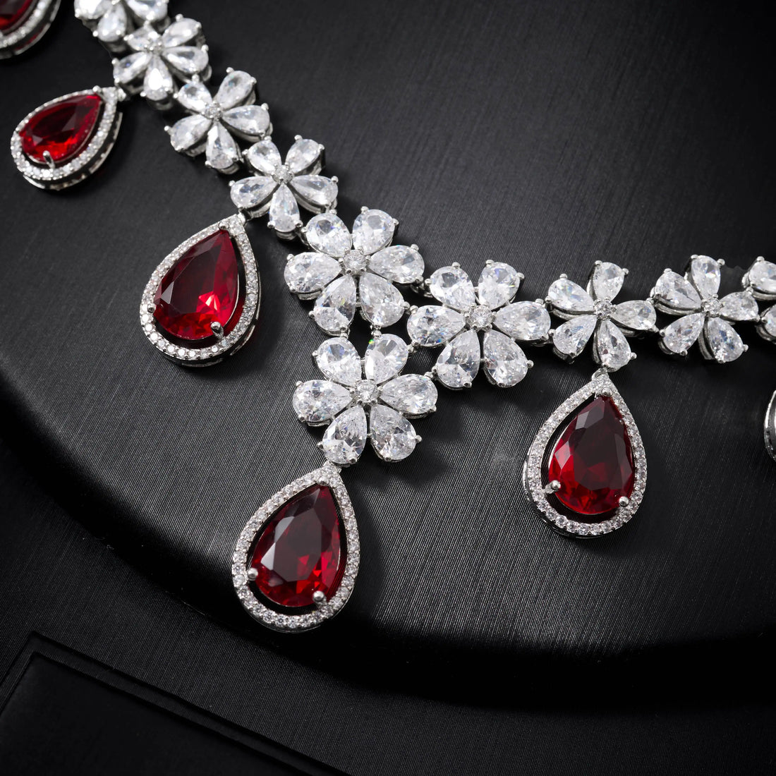 Luxury 4-Piece Water Drop Cubic Zirconia Bridal Jewelry Set for Women