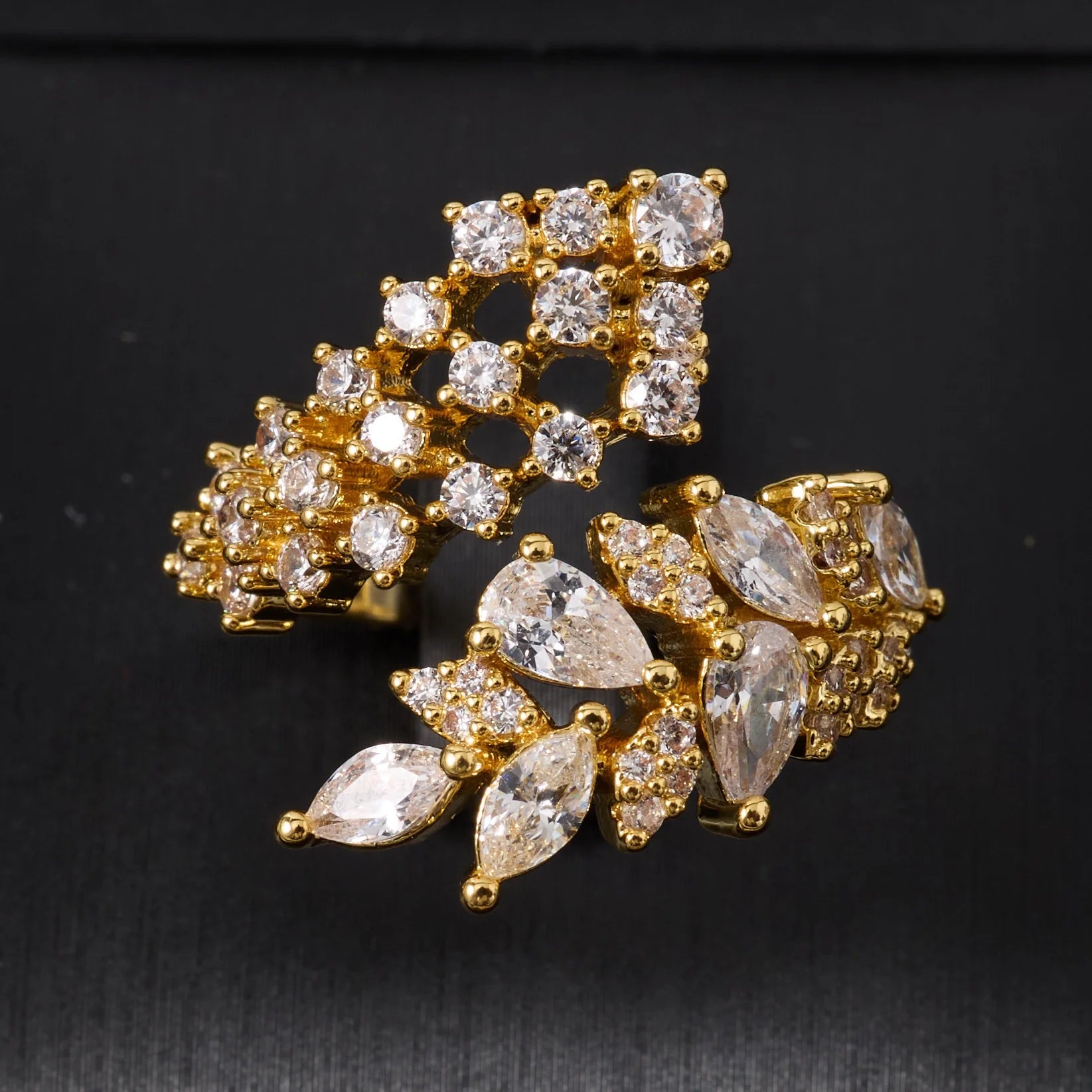 Luxury Crystal Zircon 4-Piece Jewellery Set for Women – Wedding Necklace, Earrings, Bracelet & Ring