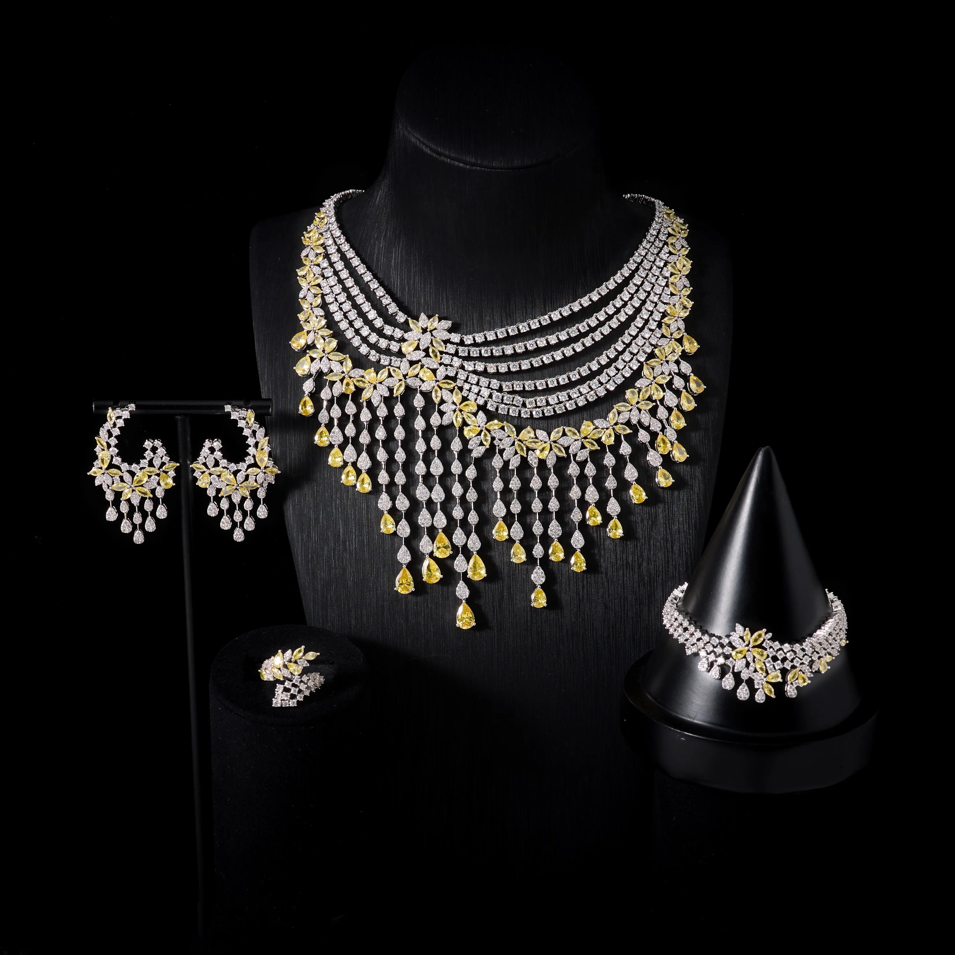 Luxury Crystal Zircon 4-Piece Jewellery Set for Women – Wedding Necklace, Earrings, Bracelet & Ring