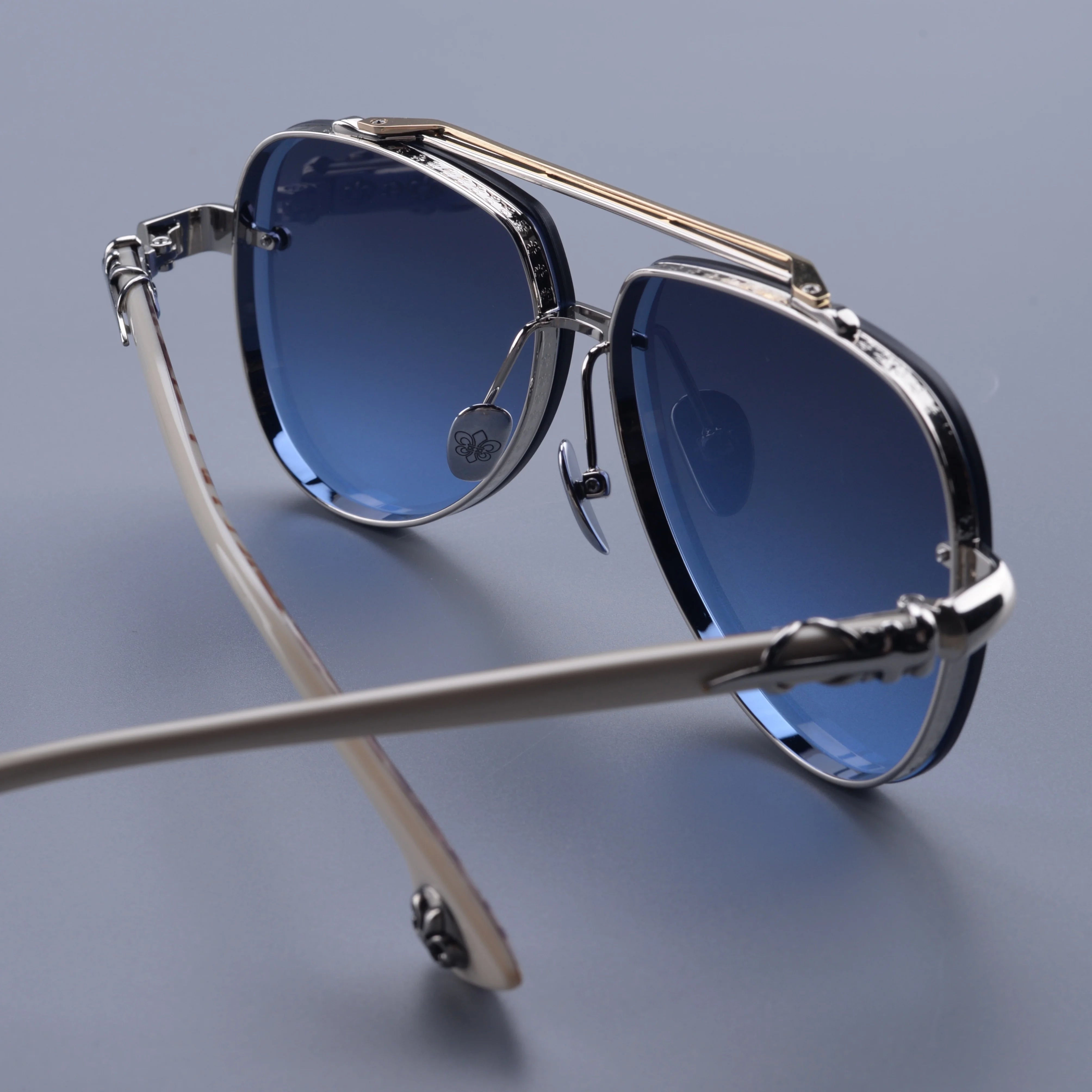 Luxury Titanium Pilot Sunglasses for Men Women – Retro Frameless UV400 Driving Eyewear