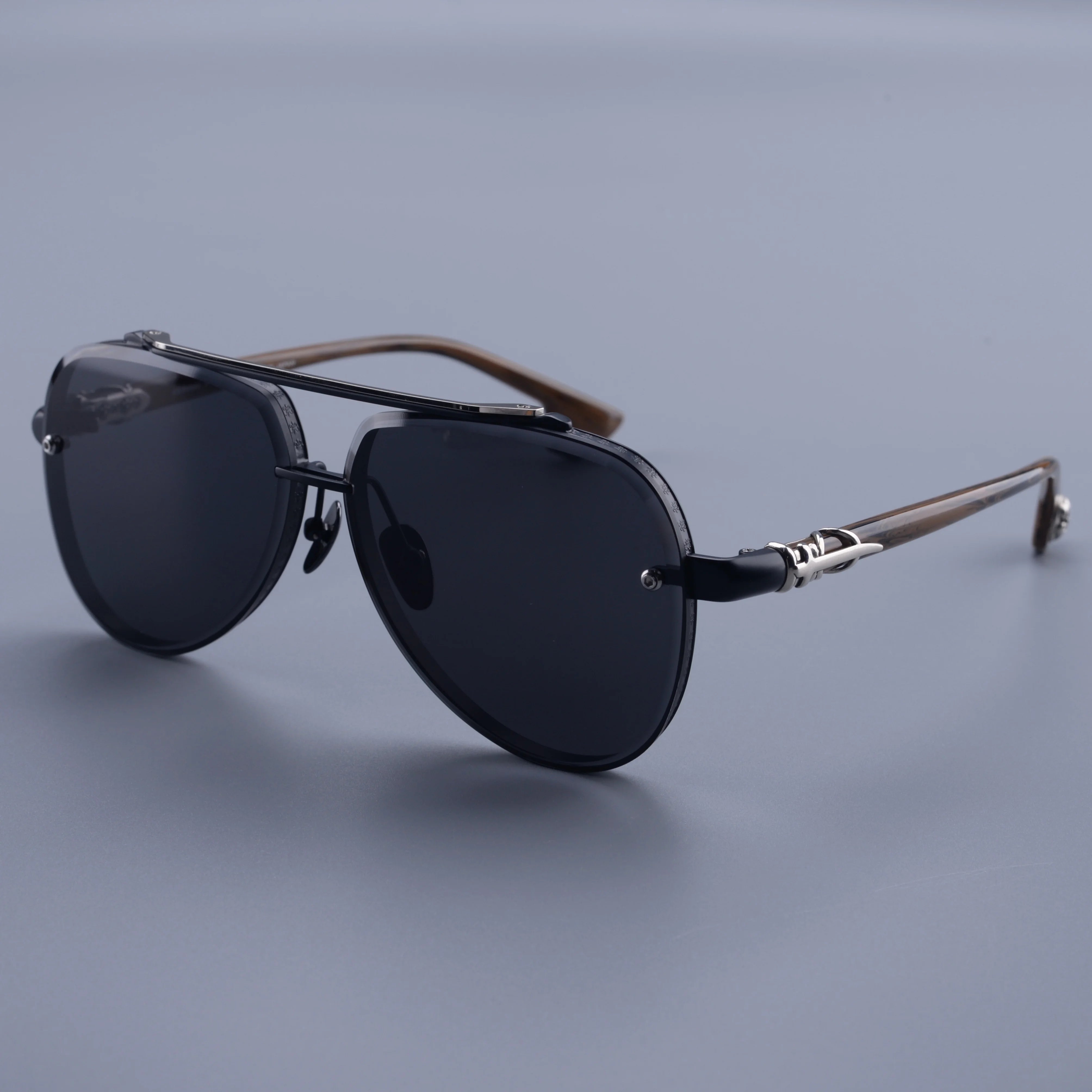 Luxury Titanium Pilot Sunglasses for Men Women – Retro Frameless UV400 Driving Eyewear