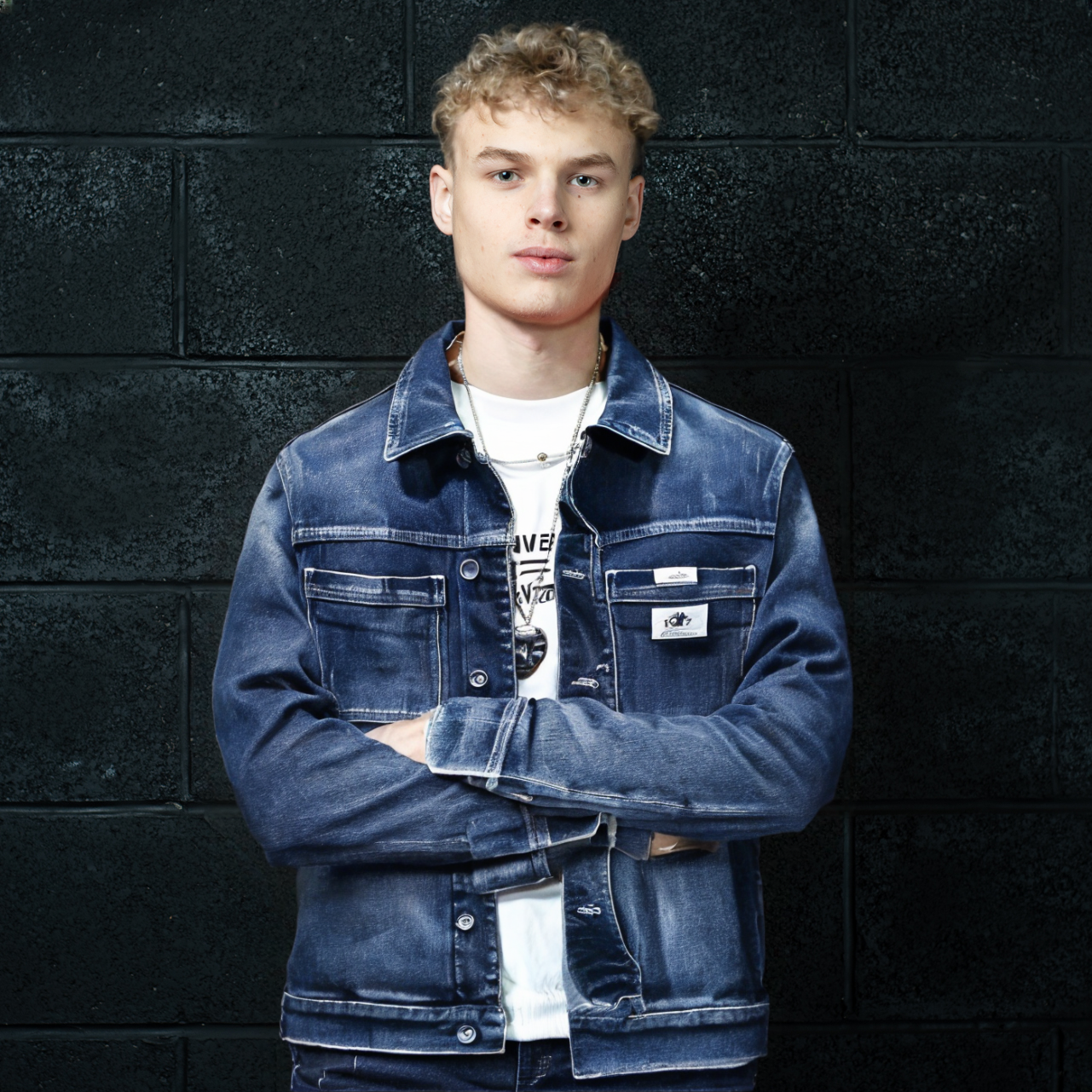 Men’s Blue Washed Denim Jacket – Single-Breasted Cotton Workwear Coat