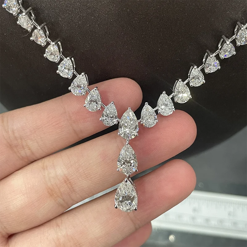 Luxury Diamond Pear Cut Lab Grown Necklace in 14K Gold – E Color VS1 IGI Certified