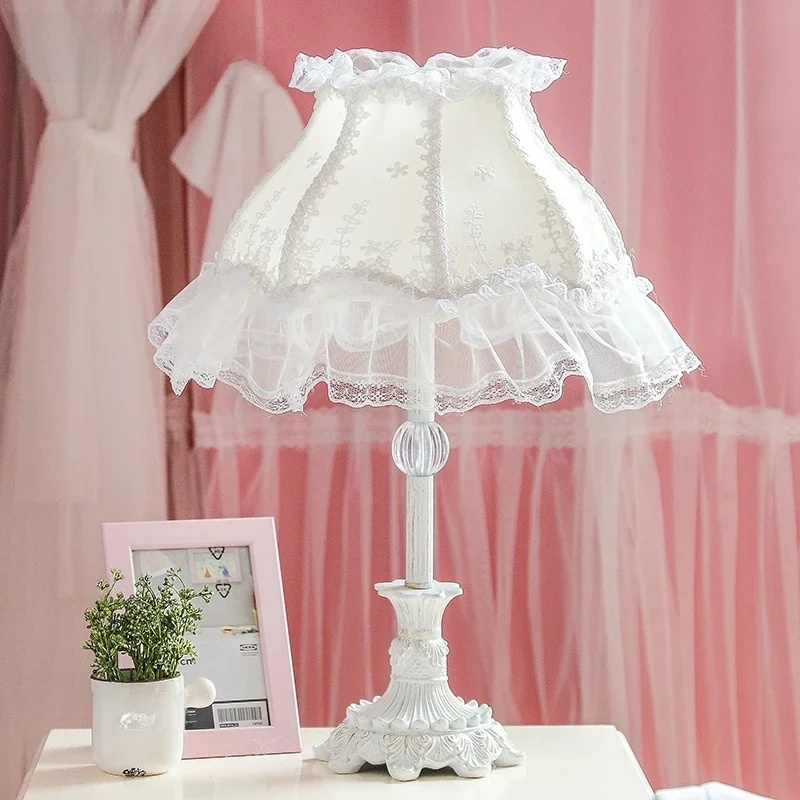 Modern Nordic Pink Lace Fabric Table Lamp – LED E27 Bedside Lamp