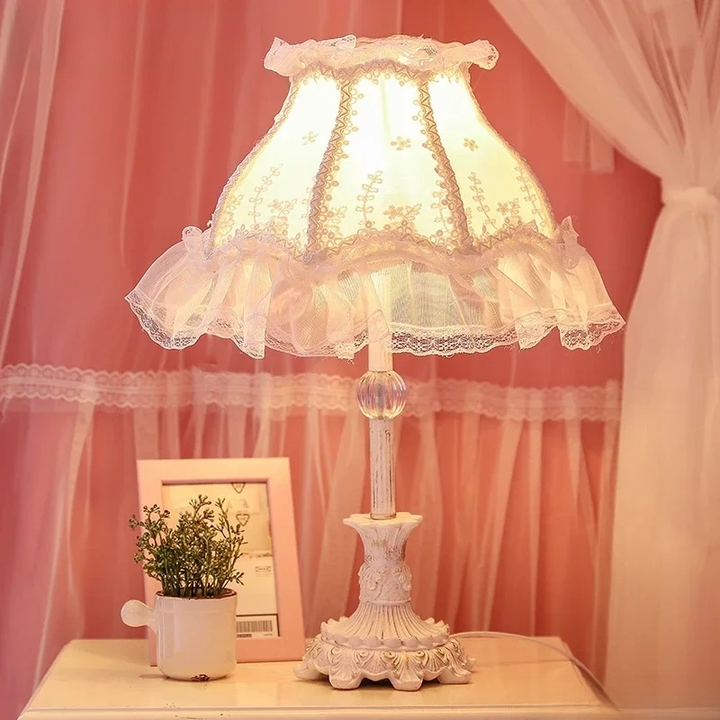 Modern Nordic Pink Lace Fabric Table Lamp – LED E27 Bedside Lamp