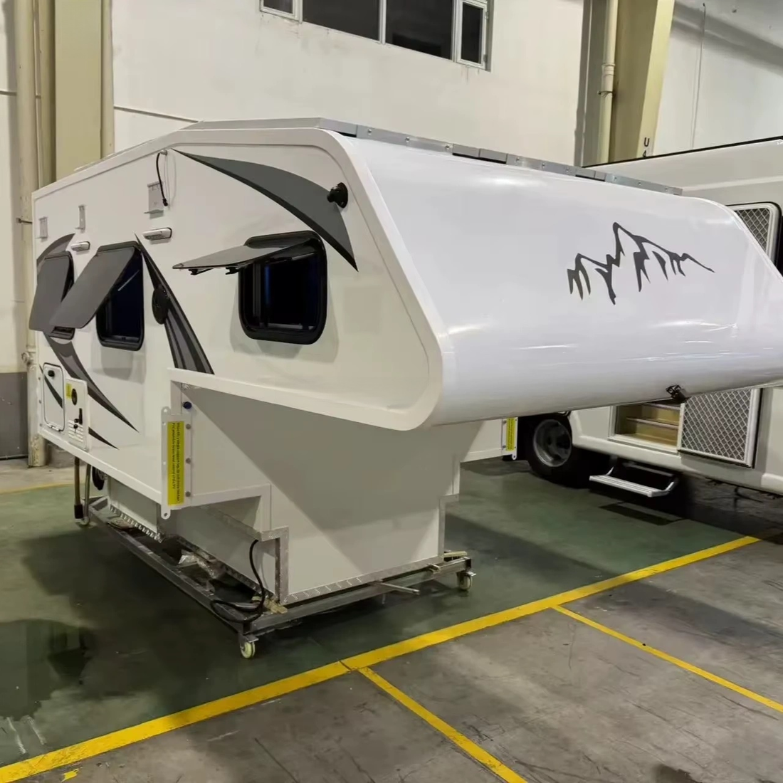 Premium Rvs Camper Slide in Pick up 4X4 Offroad Truck Bed Camper