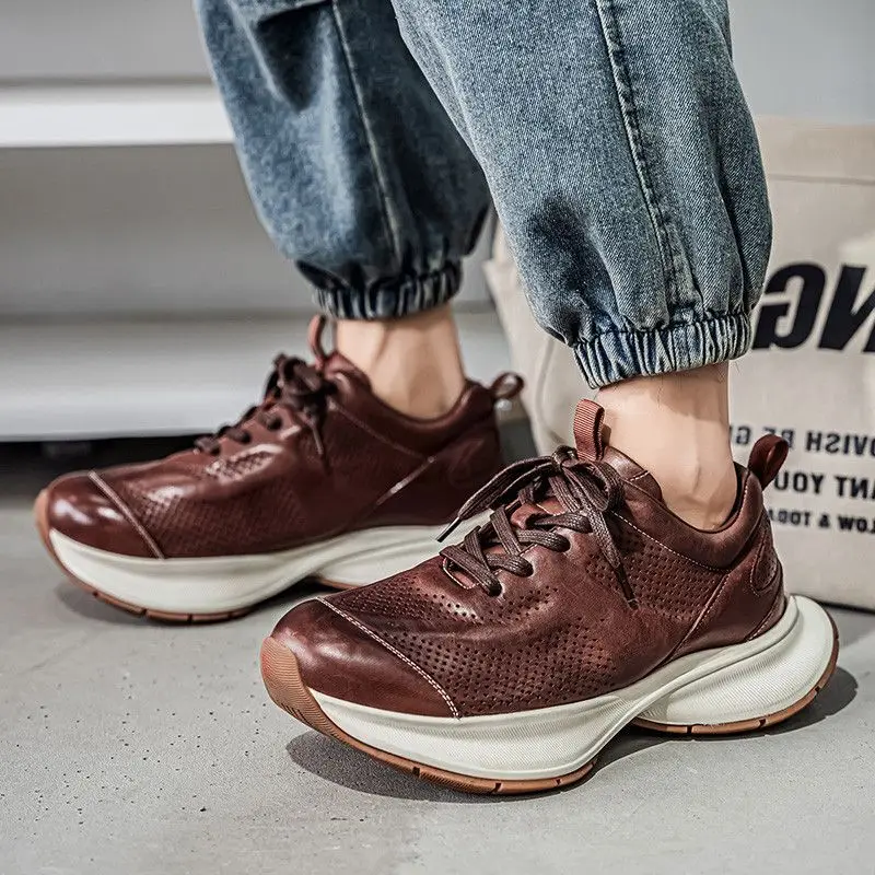 Retro Men’s Sneakers – British Style Casual Leather Shoes