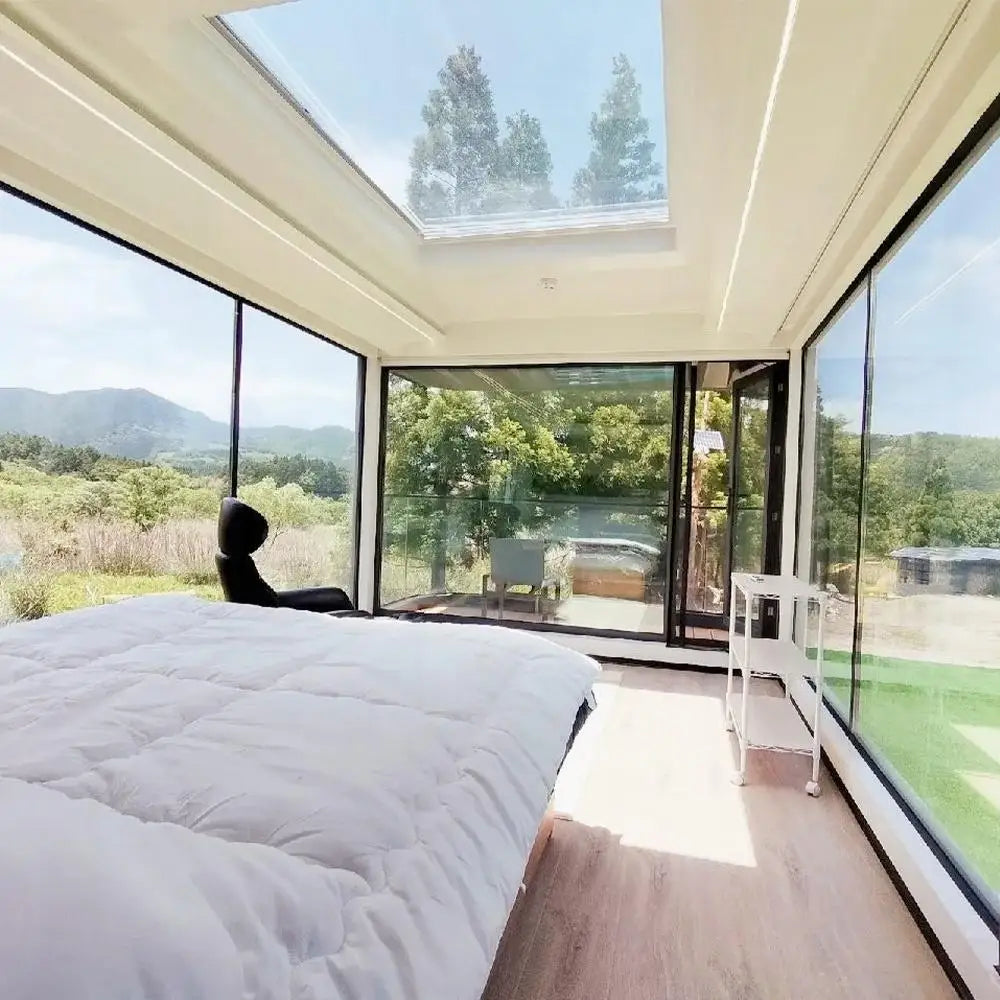 Modern Customizable Prefab Luxury Tiny Capsule House 