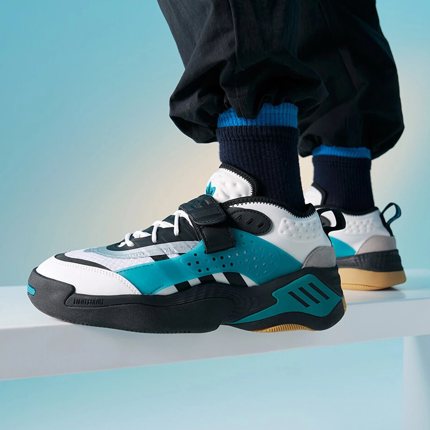 New Premium Unisex Sports Running Shoes 