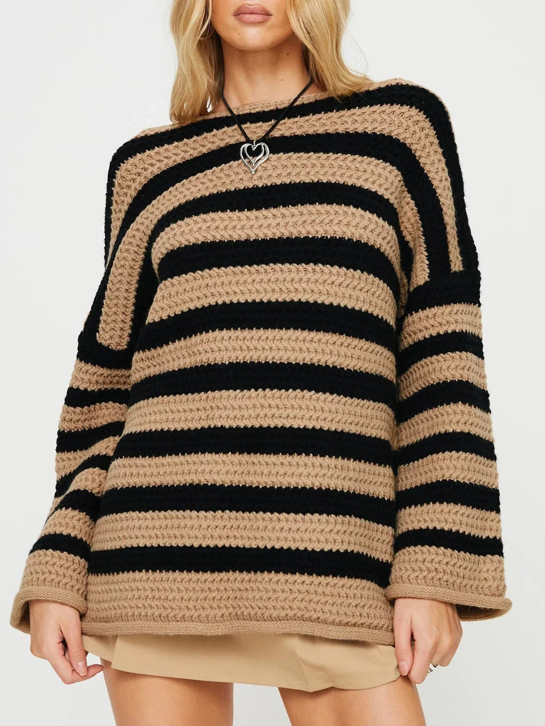 Woman European Style Autumn and Winter Blouse Loose Line Neck Striped Knitted Pullover Casual Sweater 