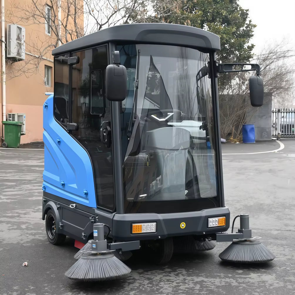 Industrial Ride on Electric Vacuum Floor Clean Sweeper Street Cleaner Floor Sweeper with High Pressure Water Gun